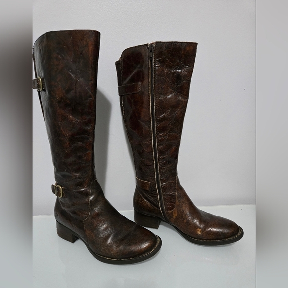 BORN CROWN crinkled brown leather tall boots. Size 6M - Picture 14 of 15